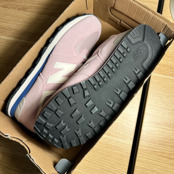 New Balance 574 Twlight Haze Sea Stone Big Kid 7, Women’s 8.5 - Picture 2 of 3